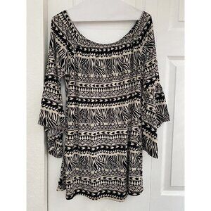 Astoria Born Bell Sleeve Black And White Patterned Tunic Top / Size M Medium